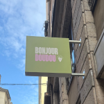 Image d'une enseigne drapeau